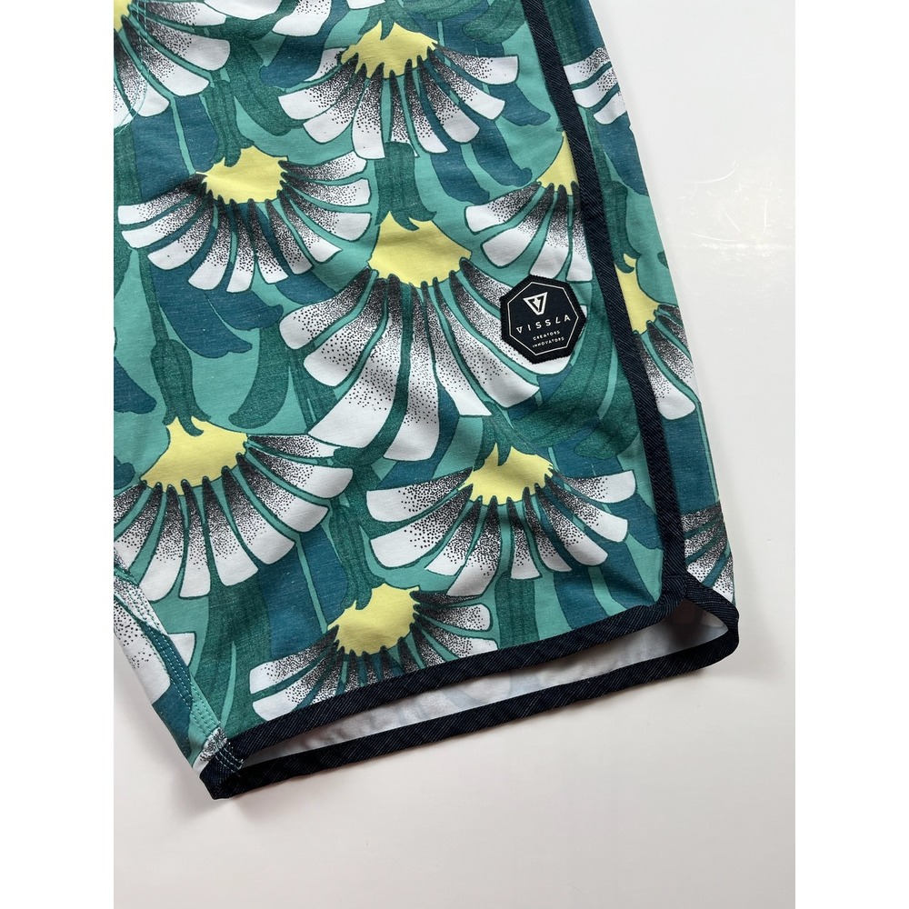 Vissla Mens 32 Board Shorts Upcycled Coconut Stretch Tropical Leaf Print Teal - Picture 4 of 11